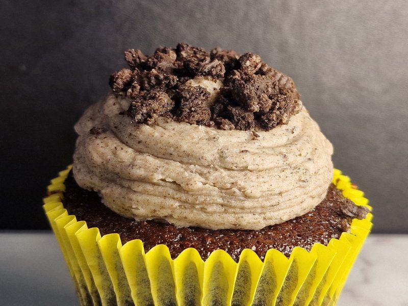 CREATE YOUR OWN - Cupcakes